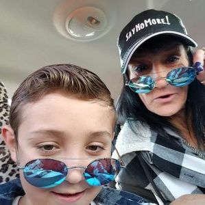 Meet your Posher, Kay